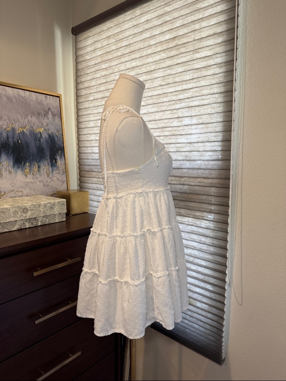 Women’s White Swiss Dot Tie-Strap Flowy Sundress. Size Small - Picture 6 of 9